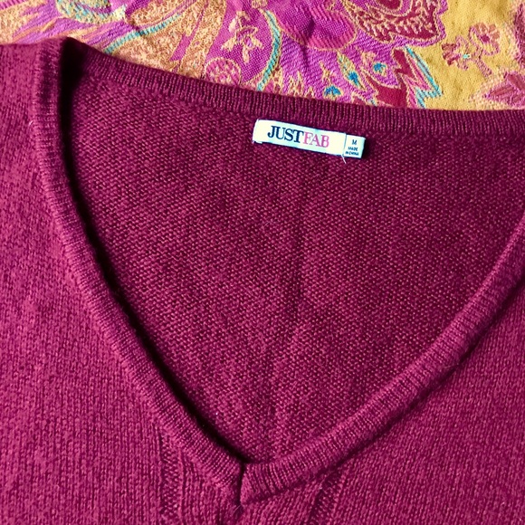 JustFab Deep V Neck Wine Colored Sweater - Picture 5 of 6